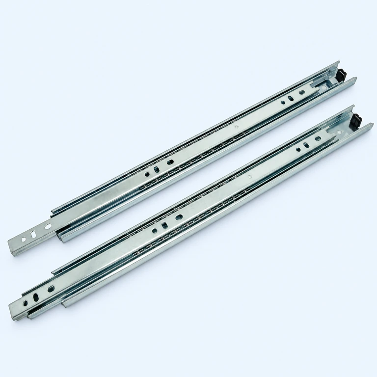 30 mm 3-Section Ball-Bearing Slide, reconstructed from the supplied product photograph on a pale ice-blue background